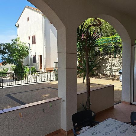 מאקרסקה Apartmani R&B Radalj מראה חיצוני תמונה