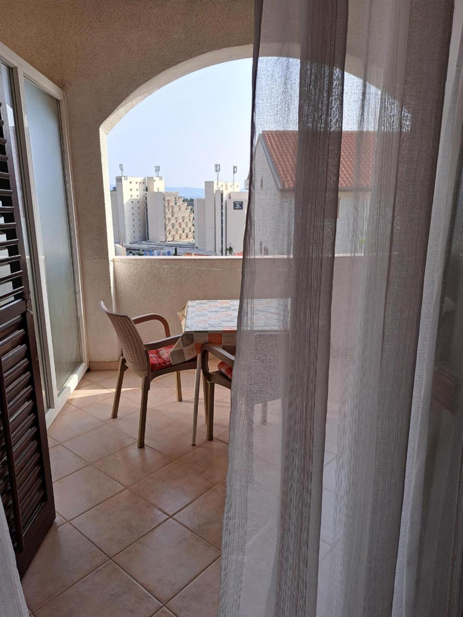 מאקרסקה Apartmani R&B Radalj מראה חיצוני תמונה