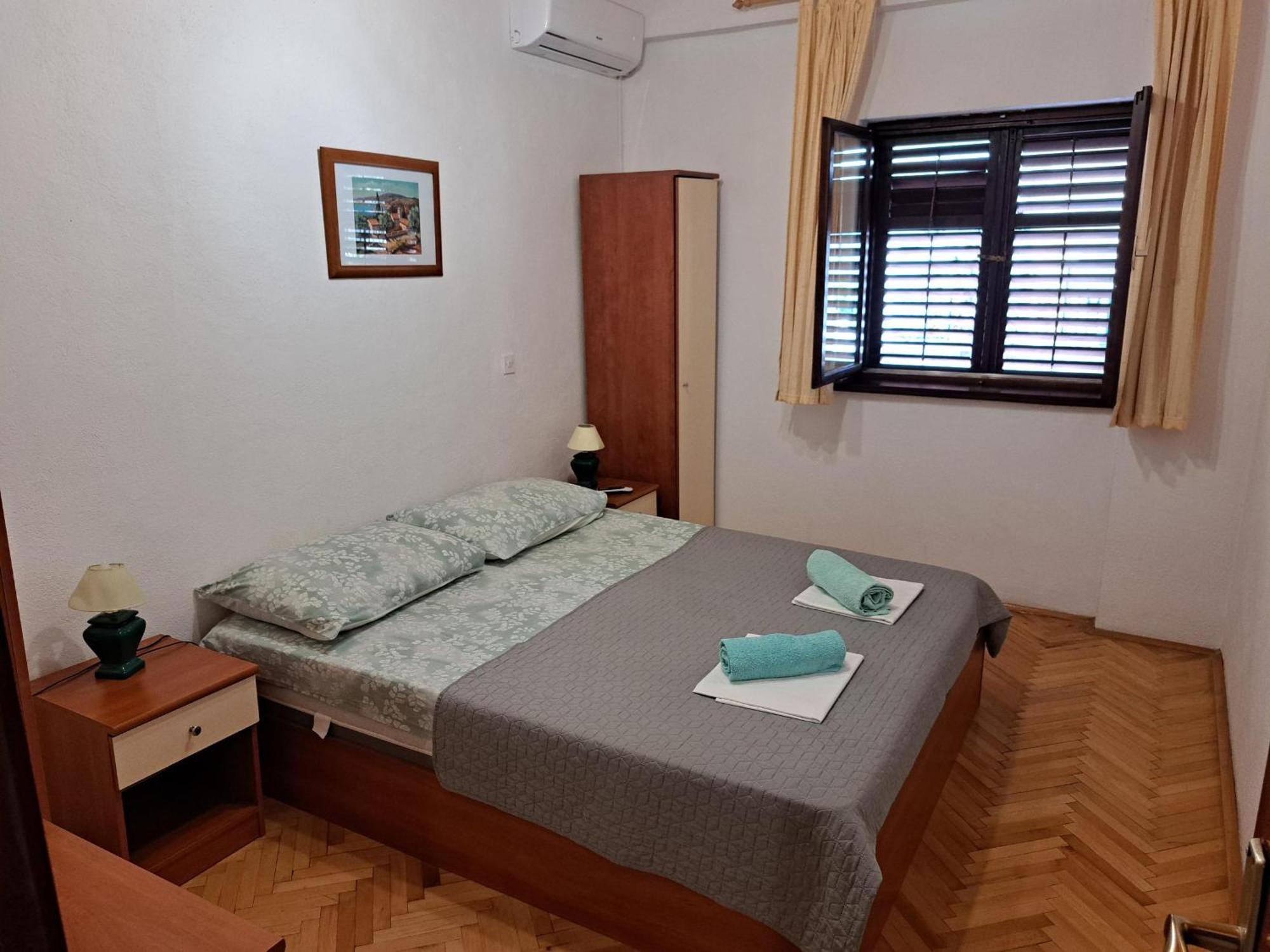 מאקרסקה Apartmani R&B Radalj חדר תמונה